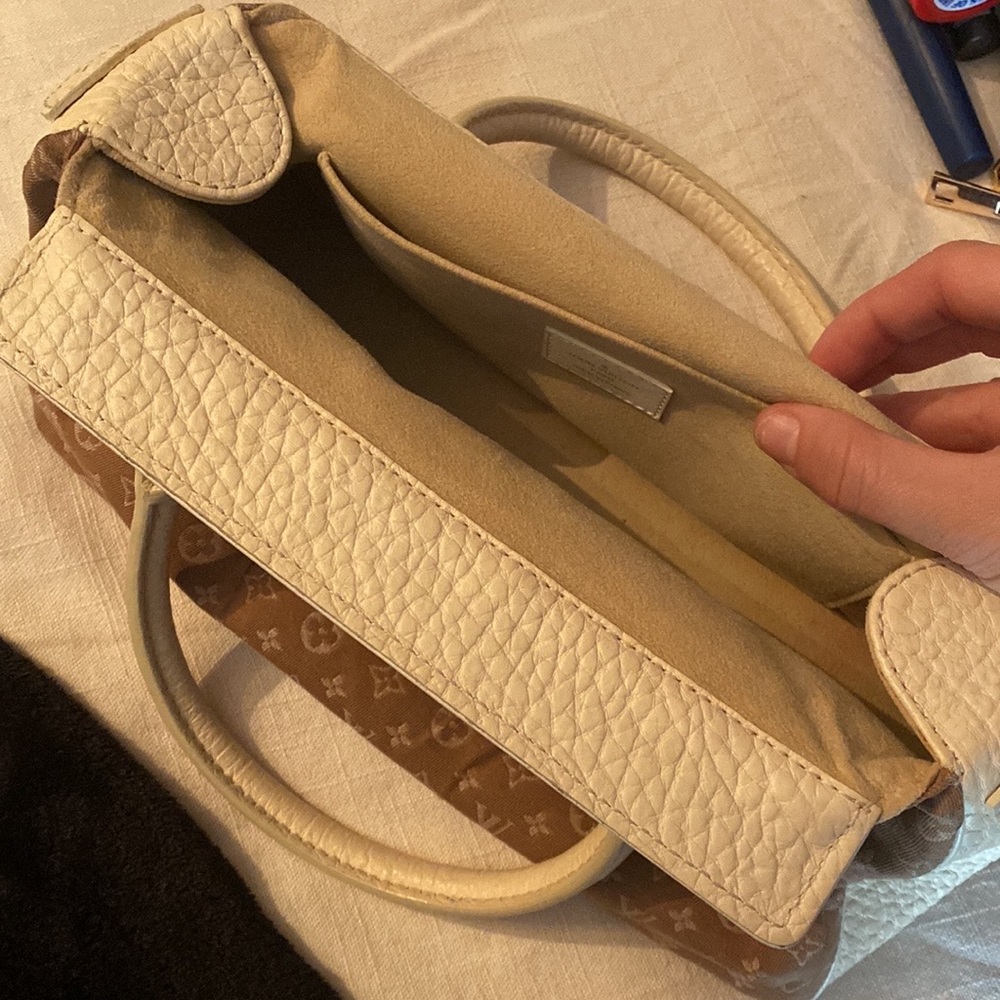 REPOST! Y2k LV bag!